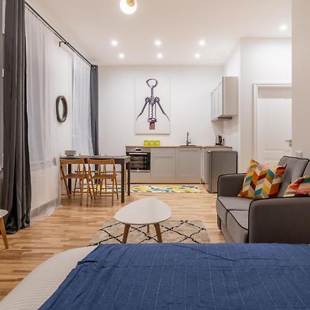 Lacplesa24 - Modern Studios In Riga City Center Εξωτερικό φωτογραφία