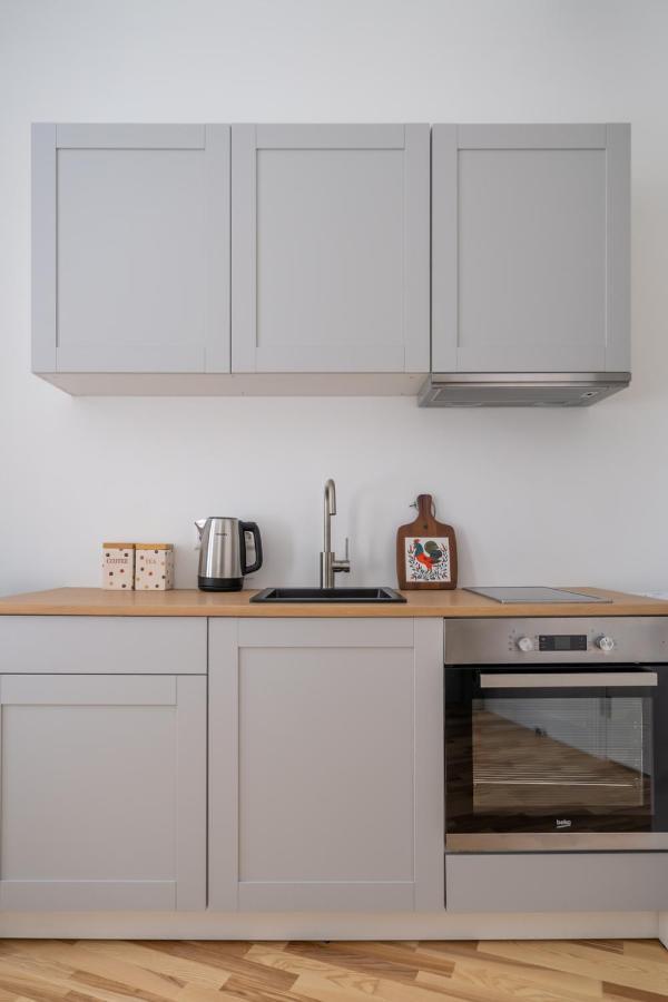 Lacplesa24 - Modern Studios In Riga City Center Εξωτερικό φωτογραφία