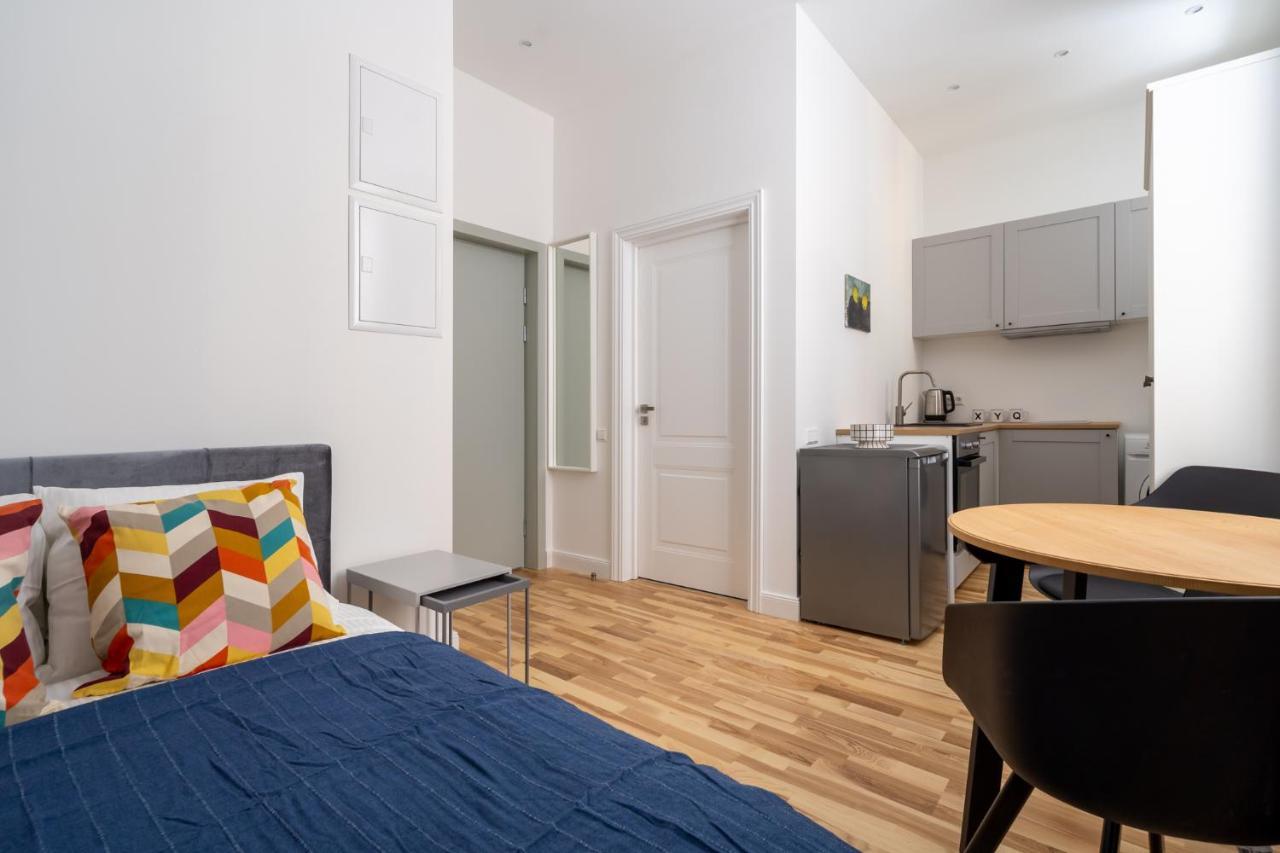 Lacplesa24 - Modern Studios In Riga City Center Εξωτερικό φωτογραφία