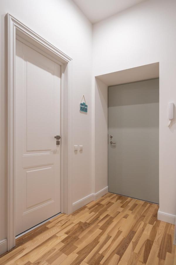 Lacplesa24 - Modern Studios In Riga City Center Εξωτερικό φωτογραφία