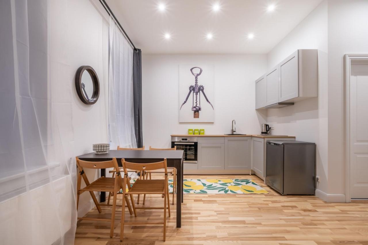 Lacplesa24 - Modern Studios In Riga City Center Εξωτερικό φωτογραφία