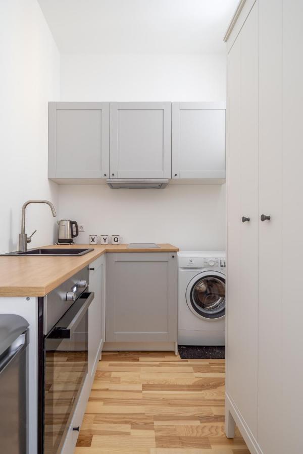 Lacplesa24 - Modern Studios In Riga City Center Εξωτερικό φωτογραφία