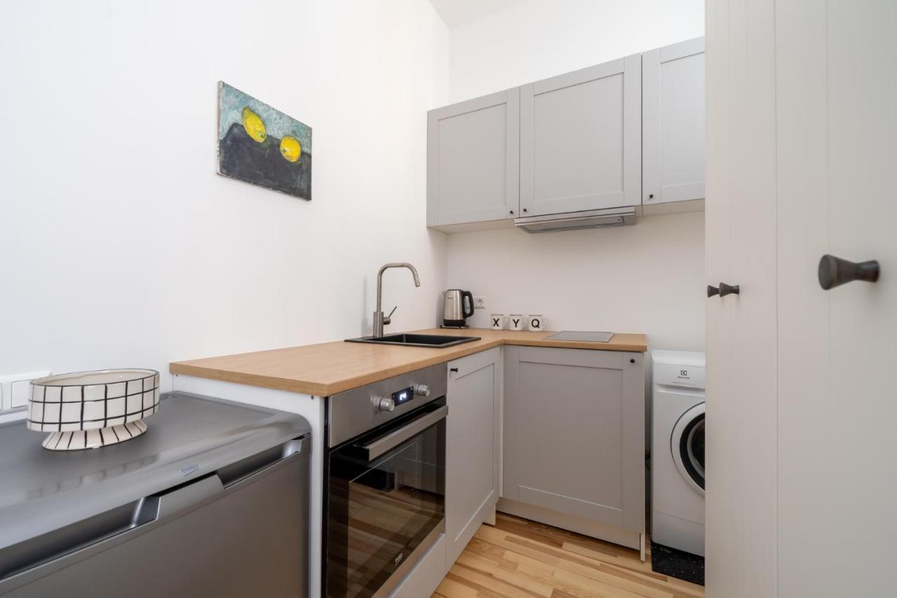 Lacplesa24 - Modern Studios In Riga City Center Εξωτερικό φωτογραφία
